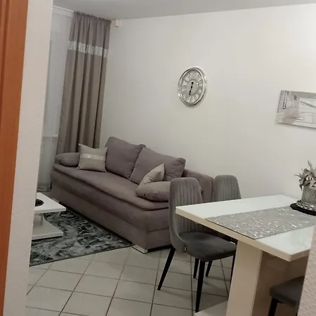 Bielik B-04 Aparthotel 3*