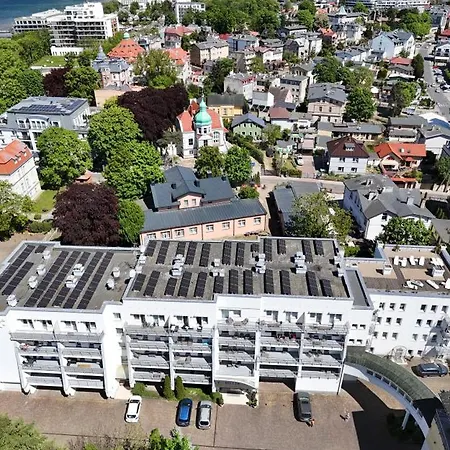 Bielik B-04 Aparthotel 3*