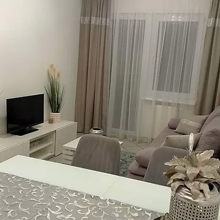 Bielik B-04 Appart hôtel 3*